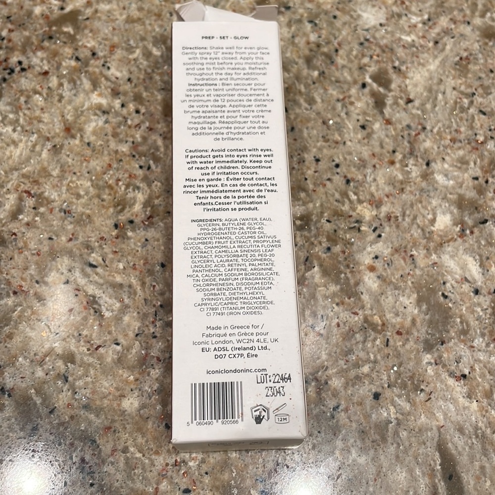 NEW Iconic London
Prep-Set-Glow Hydrating Glowy Setting Spray - Picture 6 of 8